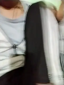 Snapshot of Ragini-Devi chatting on December 1, 2025, 4:28 am Ragini-Devi online show from December 1, 2025, 4:28 am