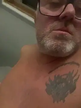 Snapshot of naughtygrandad1 chatting on February 8, 2026, 12:25 am naughtygrandad1 online show from February 8, 2026, 12:25 am