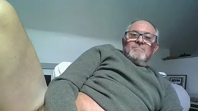 Snapshot of naughtygrandad1 chatting on February 24, 2026, 1:53 pm naughtygrandad1 online show from February 24, 2026, 1:53 pm