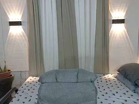 Snapshot of avery_in_paradisexx chatting on October 12, 2025, 9:47 pm avery in paradisexx online show from October 12, 2025, 9:47 pm