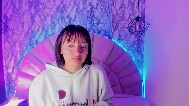 Snapshot of Mariam_s chatting on November 8, 2025, 12:16 pm Mariam s online show from November 8, 2025, 12:16 pm