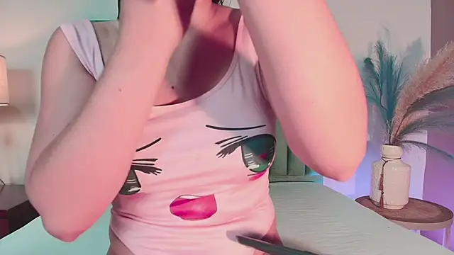 Snapshot of AkashaMoon_ chatting on October 22, 2025, 12:05 pm AkashaMoon online show from October 22, 2025, 12:05 pm