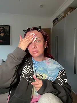 Snapshot of OliviaaFischer chatting on February 21, 2026, 3:35 pm OliviaaFischer online show from February 21, 2026, 3:35 pm