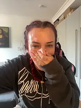 Snapshot of OliviaaFischer chatting on February 28, 2026, 9:54 am OliviaaFischer online show from February 28, 2026, 9:54 am