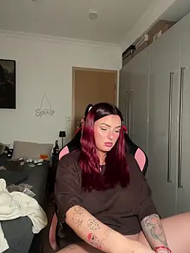 Snapshot of OliviaaFischer chatting on March 28, 2026, 6:51 pm OliviaaFischer online show from March 28, 2026, 6:51 pm