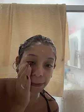 Snapshot of FadaPerigosa chatting on February 11, 2026, 1:43 am FadaPerigosa online show from February 11, 2026, 1:43 am