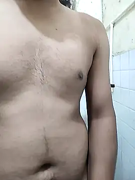 COme8989 online show from October 1, 2025, 2:01 pm