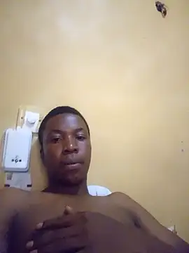 Snapshot of sweetdickboy2 chatting on November 18, 2025, 9:03 am sweetdickboy2 online show from November 18, 2025, 9:03 am