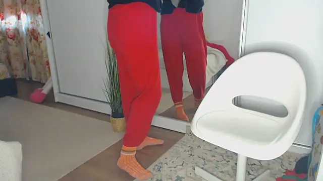 Snapshot of merlyn4 chatting on February 26, 2025, 8:48 am merlyn4 online show from February 26, 2025, 8:48 am