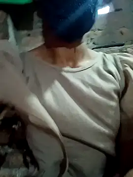 Snapshot of priyastrip314 chatting on October 4, 2025, 11:52 am priyastrip314 online show from October 4, 2025, 11:52 am