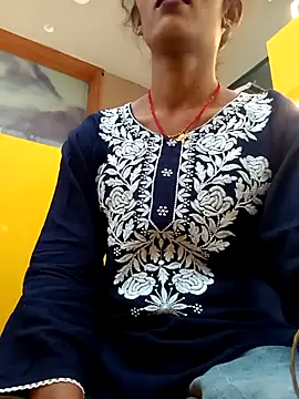 Snapshot of priyastrip314 chatting on October 8, 2025, 8:34 am priyastrip314 online show from October 8, 2025, 8:34 am