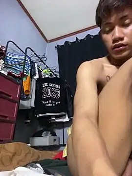 naughtyboyloy 0 online show from April 19, 2026, 6:10 pm