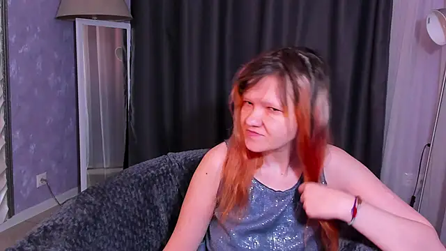 Snapshot of Nora_lovvvv chatting on September 10, 2025, 10:04 am Nora lovvvv online show from September 10, 2025, 10:04 am