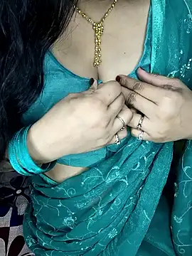 Snapshot of PRIYA_22 chatting on September 19, 2025, 9:59 pm PRIYA 22 online show from September 19, 2025, 9:59 pm