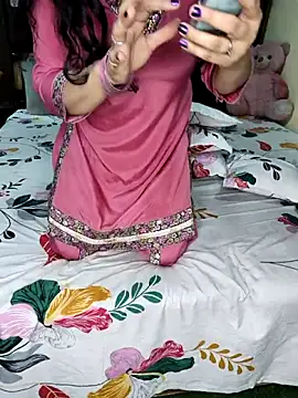 Snapshot of PRIYA_22 chatting on October 17, 2025, 2:30 pm PRIYA 22 online show from October 17, 2025, 2:30 pm