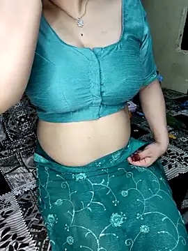 Snapshot of PRIYA_22 chatting on October 21, 2025, 12:39 pm PRIYA 22 online show from October 21, 2025, 12:39 pm