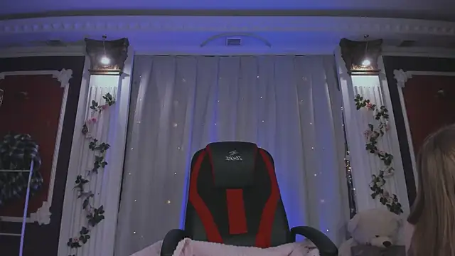 -Seava online show from December 19, 2025, 9:00 pm