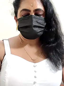 Sweetie swetha37 online show from February 4, 2026, 8:47 pm