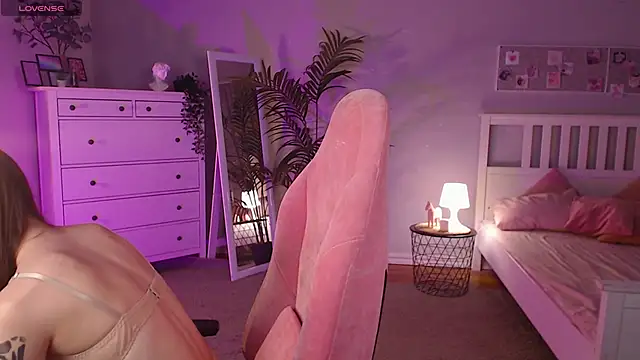 Snapshot of Keke_Pallmer chatting on September 27, 2025, 7:35 am Keke Pallmer online show from September 27, 2025, 7:35 am