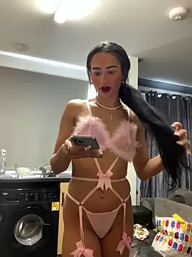 Snapshot of itsyourgirltee chatting on September 25, 2025, 2:10 pm itsyourgirltee online show from September 25, 2025, 2:10 pm