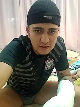 Picademel2525 online show from September 28, 2025, 6:24 pm