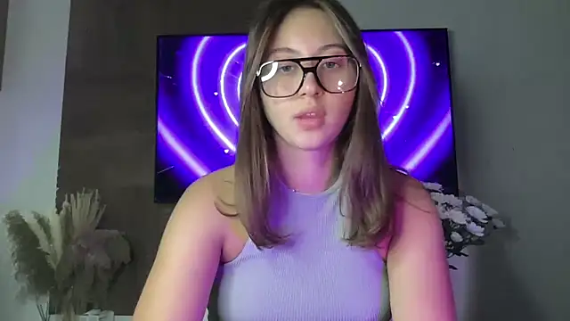 Snapshot of StellarAlice chatting on October 24, 2025, 5:53 pm StellarAlice online show from October 24, 2025, 5:53 pm