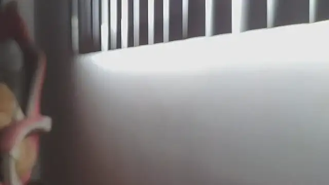 Snapshot of Crystal_Star_ chatting on October 28, 2025, 1:25 pm Crystal Star online show from October 28, 2025, 1:25 pm