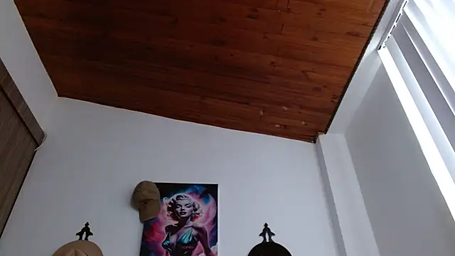 Crystal Star  online show from February 15, 2026, 11:52 am