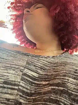 Enyagleam  online show from February 15, 2026, 8:05 pm