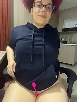 Enyagleam  online show from March 27, 2026, 6:19 am