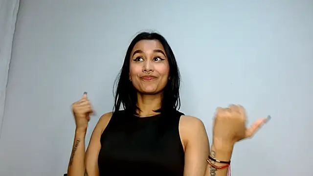 Gia Lee online show from October 13, 2025, 3:17 am