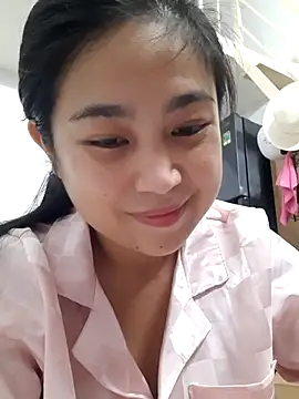 Minn-cute online show from October 10, 2025, 4:44 am