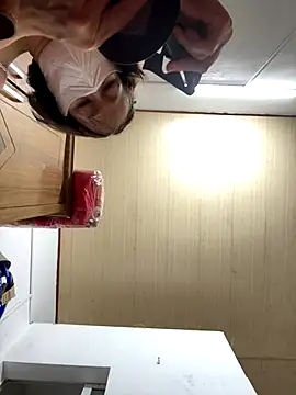 Snapshot of July-Asian chatting on October 10, 2025, 12:59 pm July-Asian online show from October 10, 2025, 12:59 pm