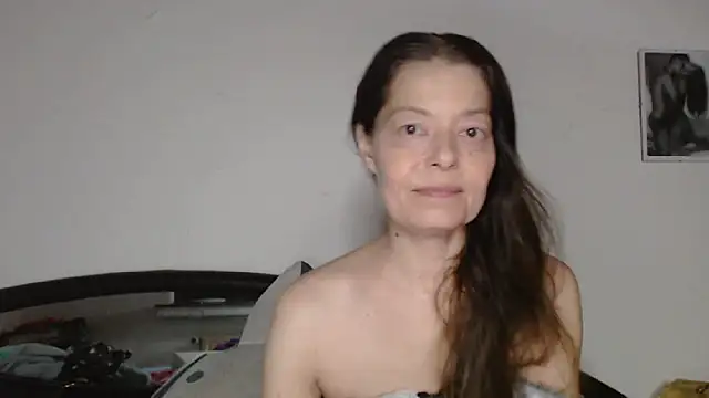 Snapshot of SexySarah177 chatting on February 24, 2026, 9:02 pm SexySarah177 online show from February 24, 2026, 9:02 pm