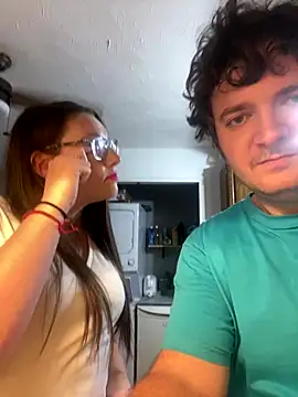 Snapshot of Mommasaurrex chatting on September 16, 2025, 1:50 am Mommasaurrex online show from September 16, 2025, 1:50 am