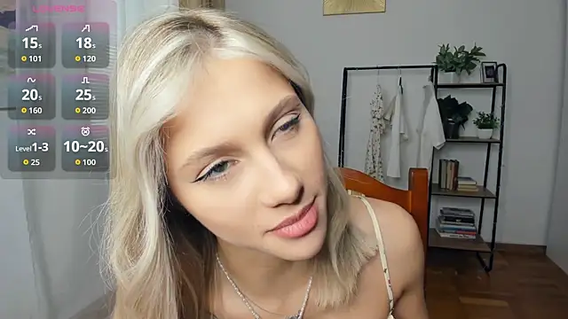 Snapshot of FaaBinaa chatting on November 6, 2025, 7:42 am FaaBinaa online show from November 6, 2025, 7:42 am