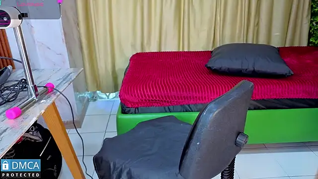 Snapshot of nena_cupcake_ chatting on February 27, 2026, 12:05 pm nena cupcake online show from February 27, 2026, 12:05 pm