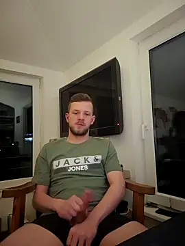 6incheswannacum online show from December 20, 2025, 1:45 am