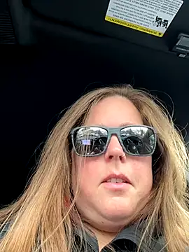 hornykitty1210 online show from November 3, 2025, 5:14 pm