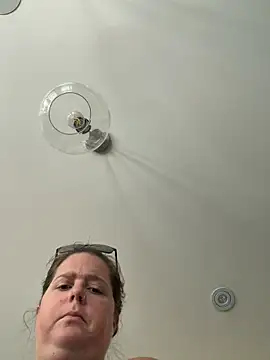 Snapshot of hornykitty1210 chatting on June 12, 2026, 1:43 pm hornykitty1210 online show from June 12, 2026, 1:43 pm