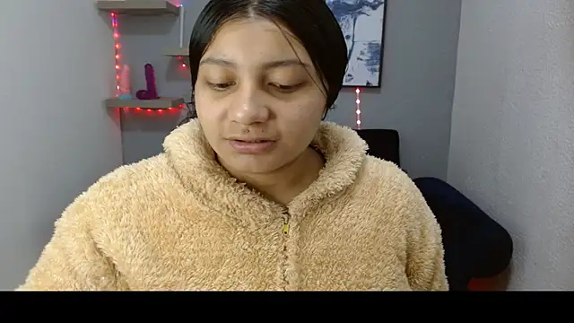 Snapshot of pixiefuckass chatting on November 19, 2025, 12:05 pm pixiefuckass online show from November 19, 2025, 12:05 pm