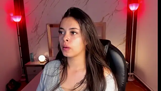 Lizeth Salazar online show from January 10, 2026, 11:34 am