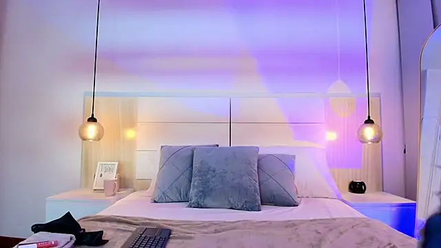 alehia cute online show from November 14, 2025, 10:29 pm