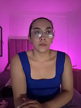 Snapshot of alehia_cute chatting on May 30, 2026, 10:40 pm alehia cute online show from May 30, 2026, 10:40 pm