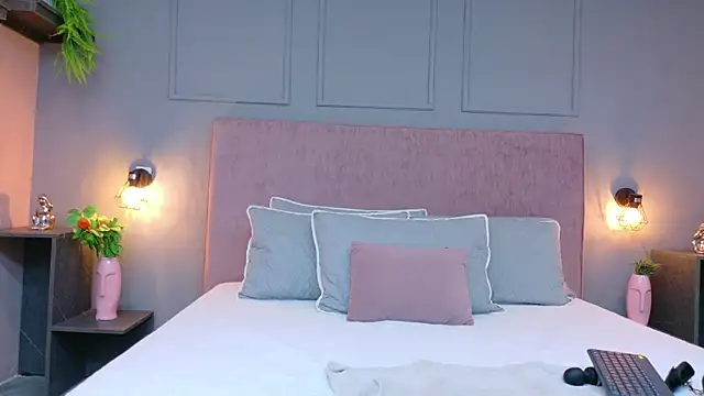 Snapshot of Camila_Hill_ chatting on September 11, 2025, 12:49 pm Camila Hill online show from September 11, 2025, 12:49 pm