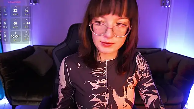 Pixie Peachh online show from November 14, 2025, 7:40 am