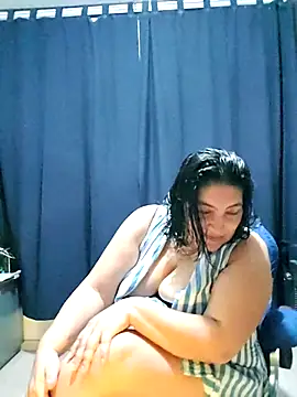 Snapshot of lina_maria99 chatting on November 4, 2025, 1:16 am lina maria99 online show from November 4, 2025, 1:16 am