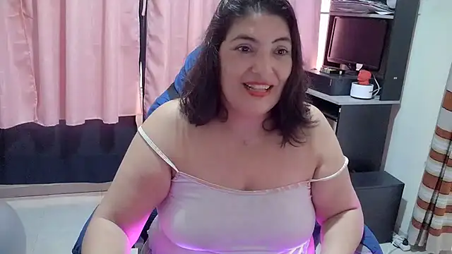 lina maria99 online show from January 14, 2026, 1:39 pm
