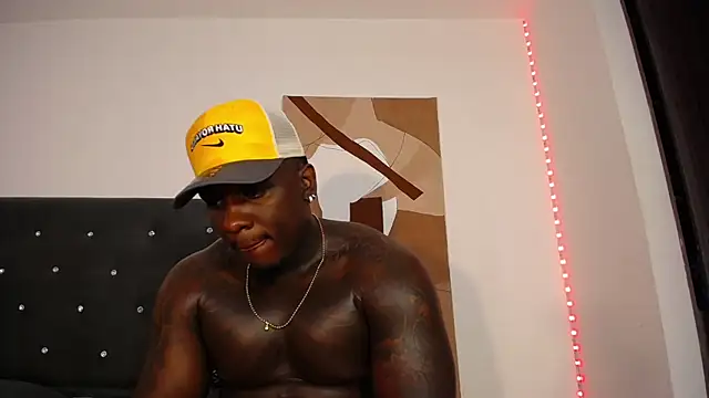 Snapshot of JoshMorri chatting on November 4, 2025, 1:27 am JoshMorri online show from November 4, 2025, 1:27 am