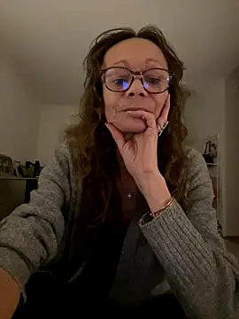 Snapshot of Chris06d22@xh chatting on October 7, 2025, 6:38 pm Chris06d22xh online show from October 7, 2025, 6:38 pm